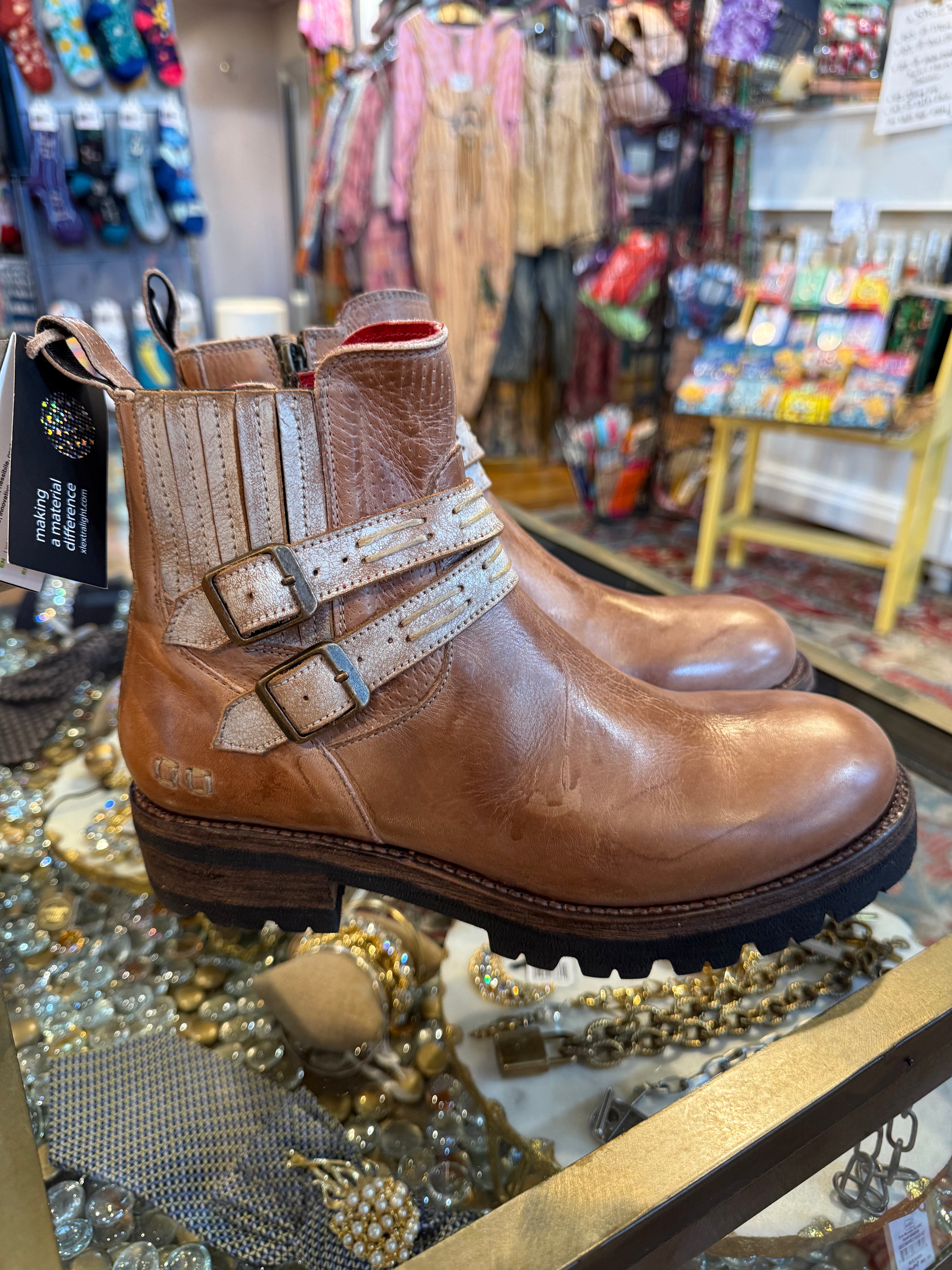 Daring- Tan Rustic/Nectar Lux - Urban Mills Boutique