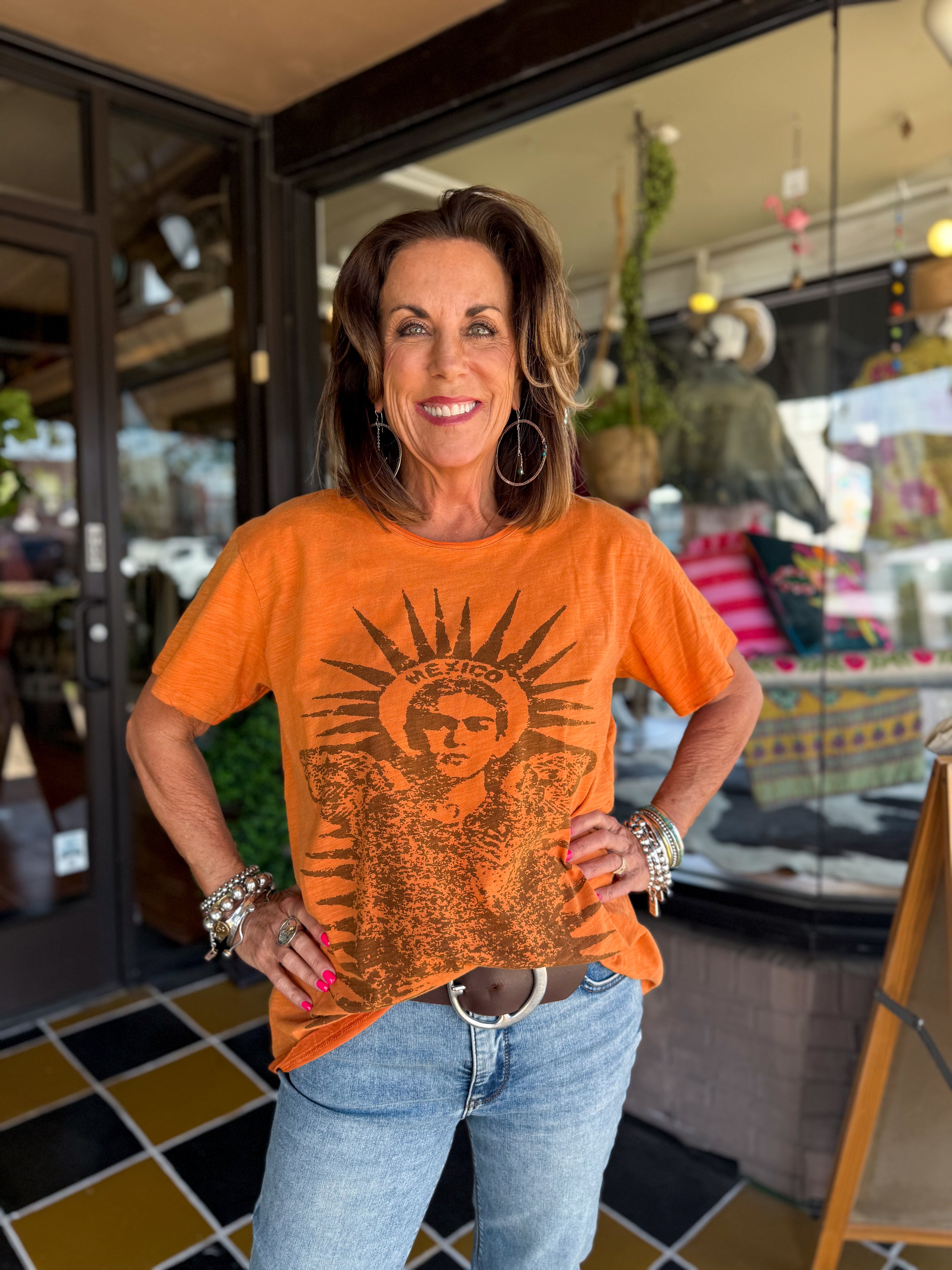 Radiant Love Tee - Urban Mills Boutique