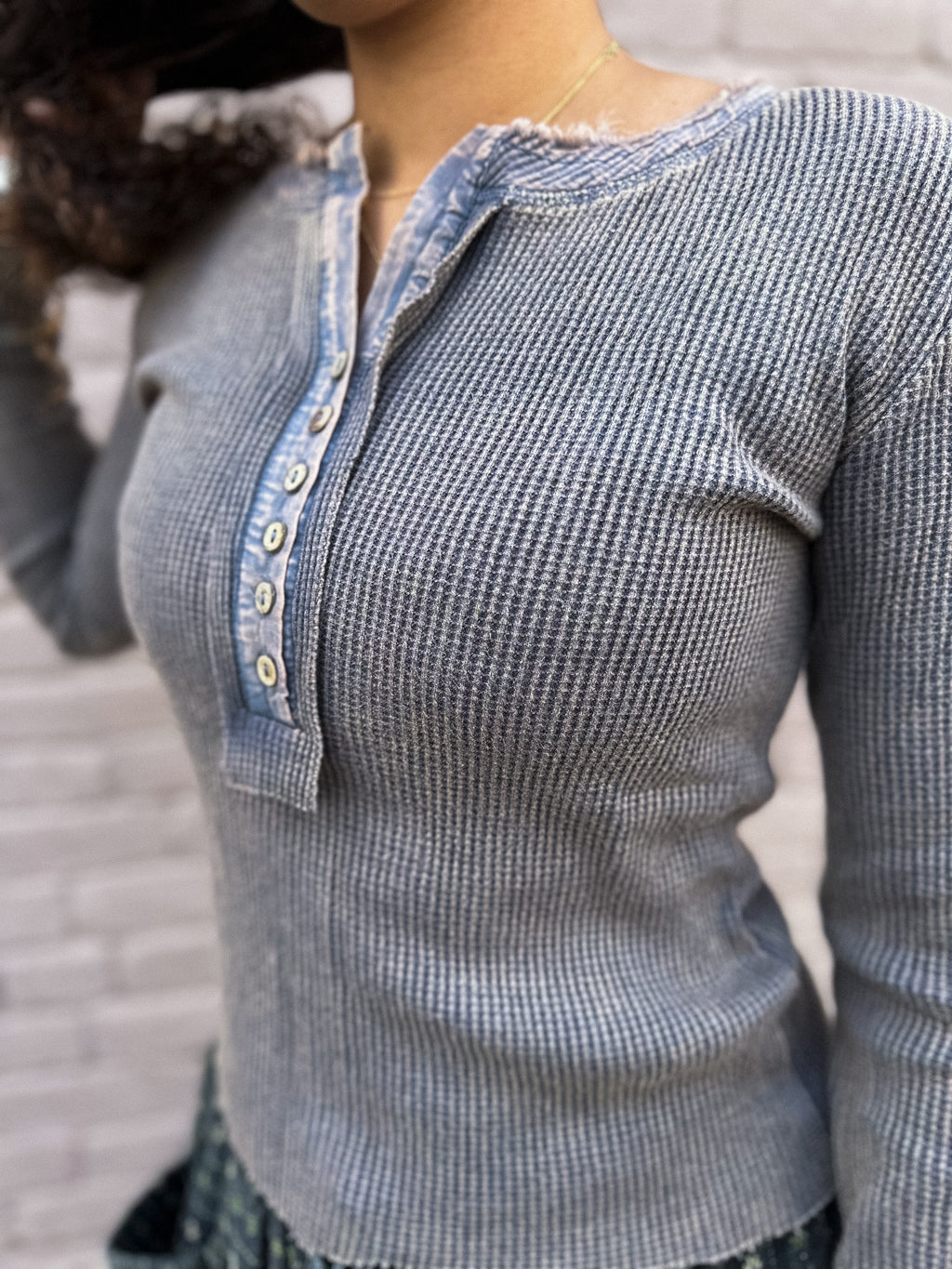 Mineral Washed Thermal Top - Charcoal - Urban Mills Boutique