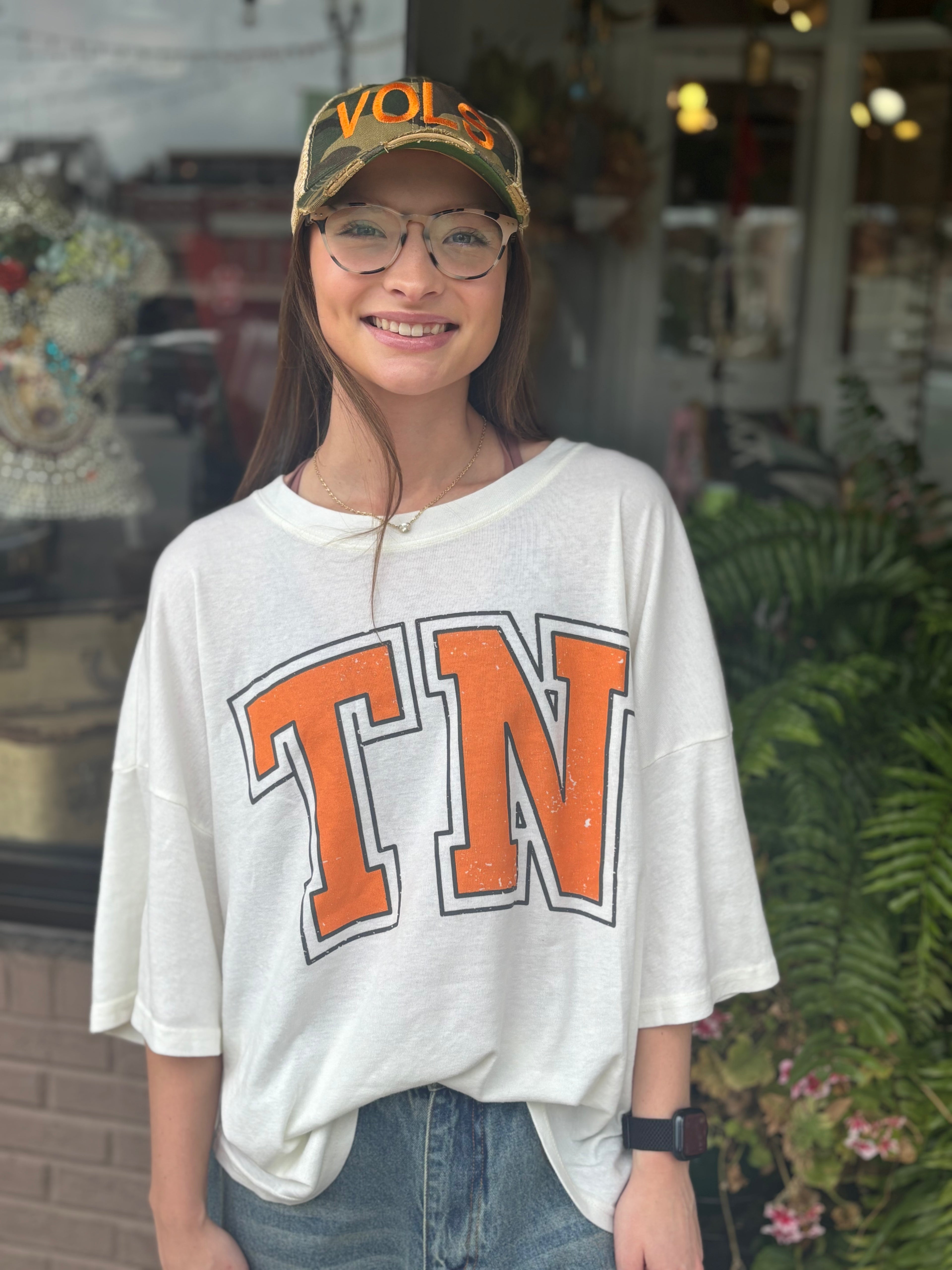 Cream TN Tee - Urban Mills Boutique