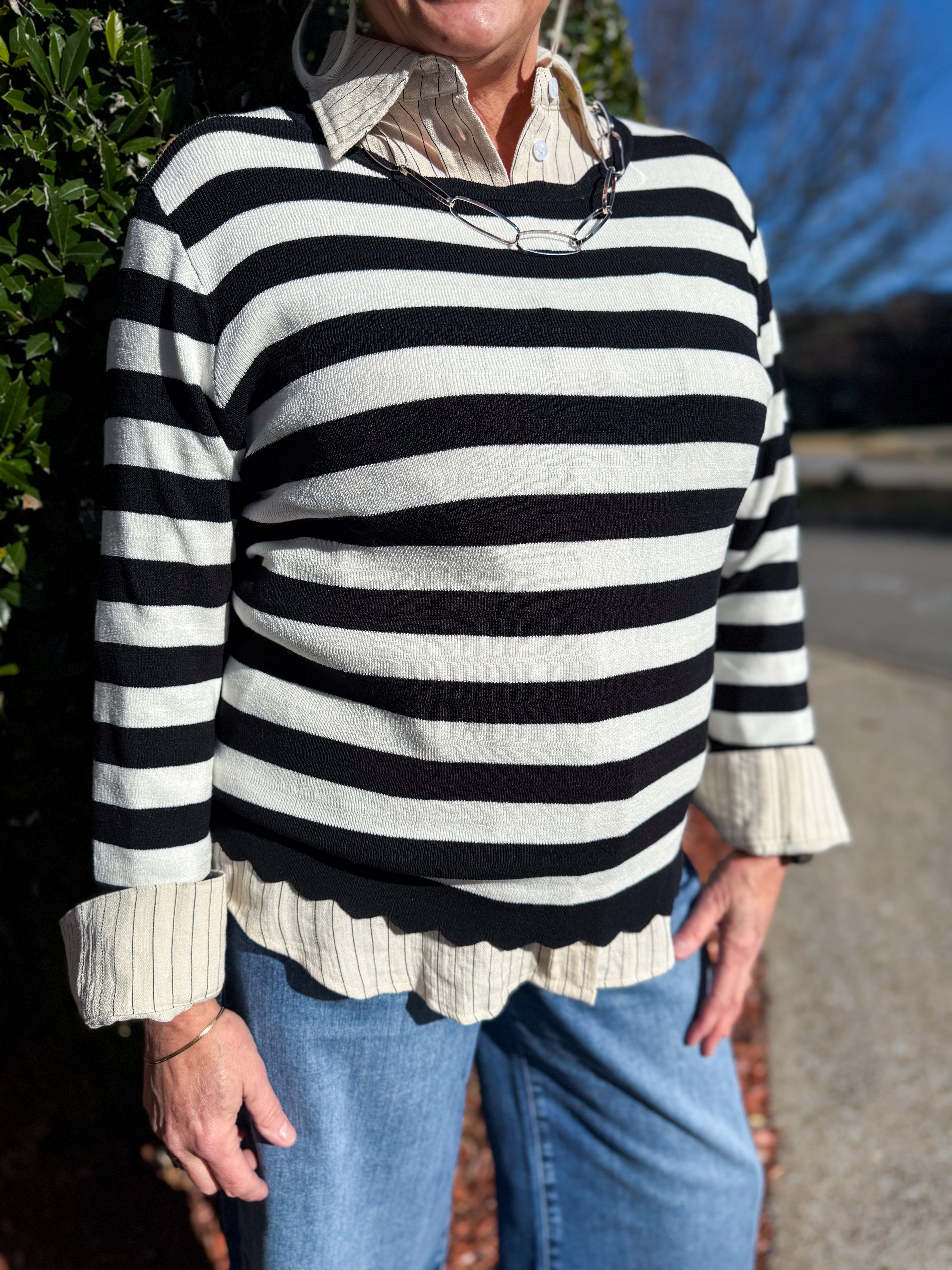 Teva Scalloped Sweater B&W - Urban Mills Boutique