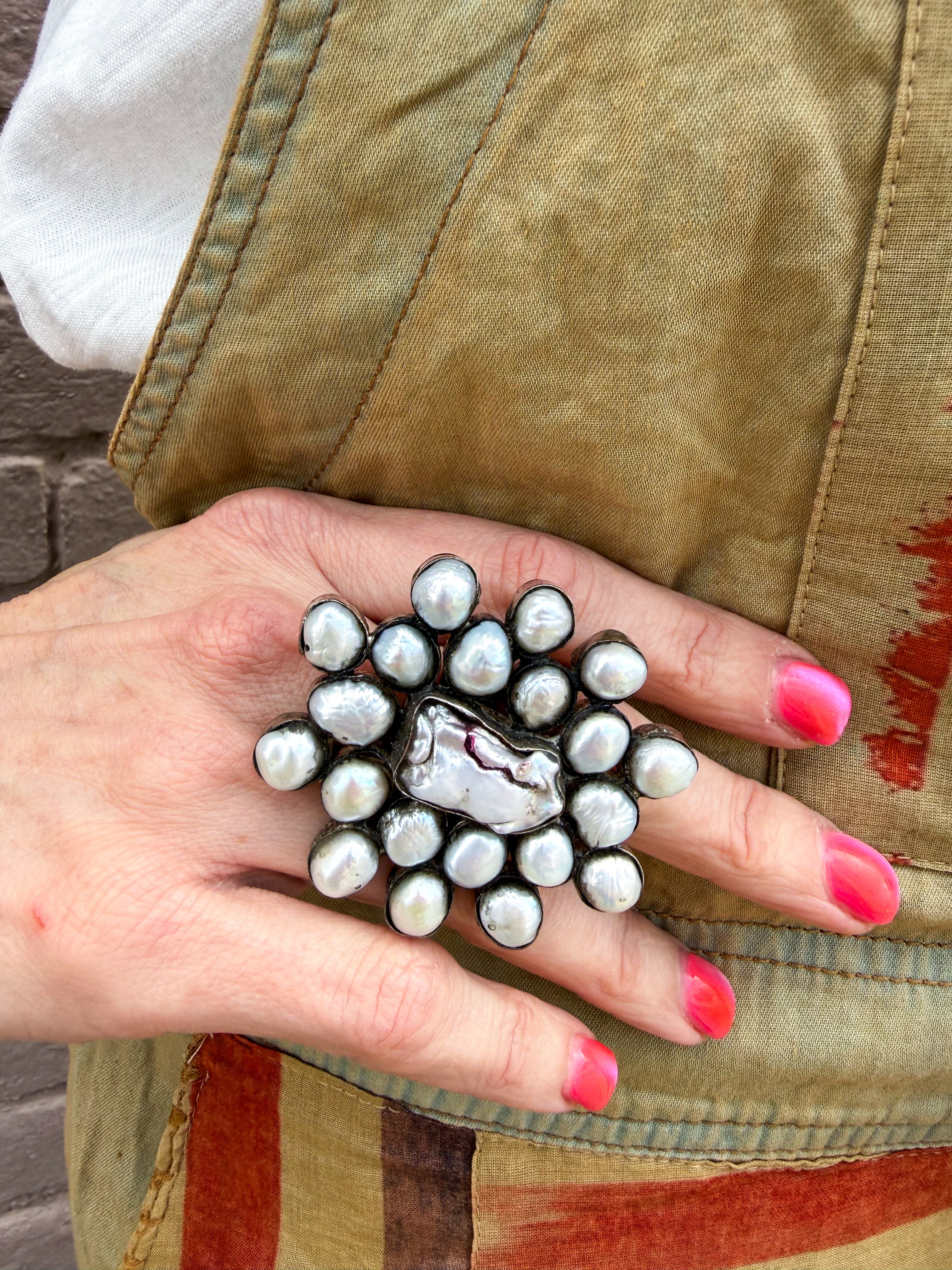 Big Grey Cluster Pearl Ring - Urban Mills Boutique