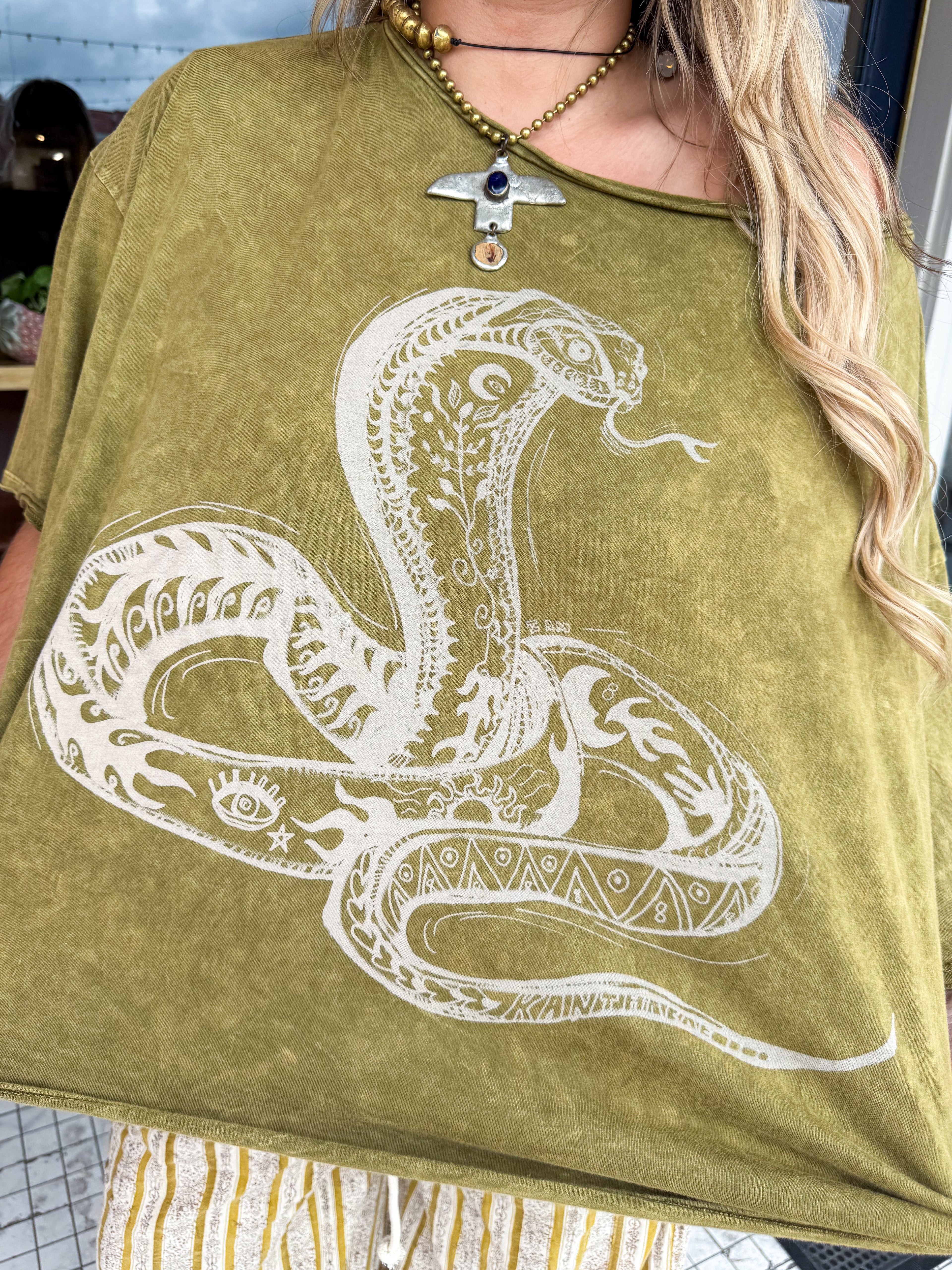 Boxy Dream T Snake - Urban Mills Boutique