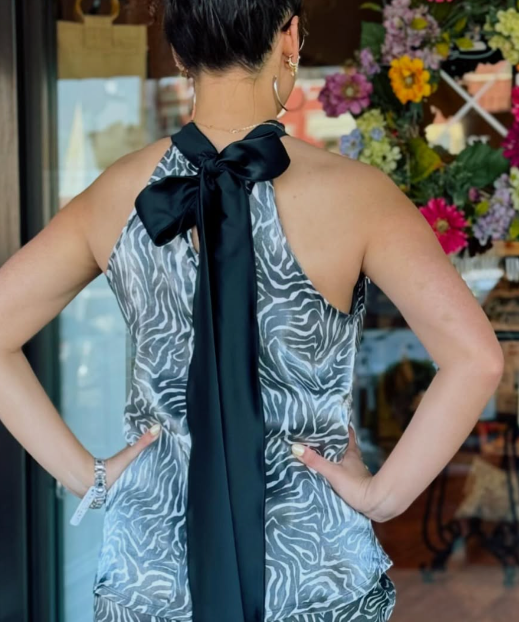Hunter Oscar Top - Urban Mills Boutique
