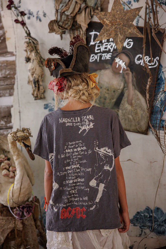 Top 2684 - Urban Mills Boutique