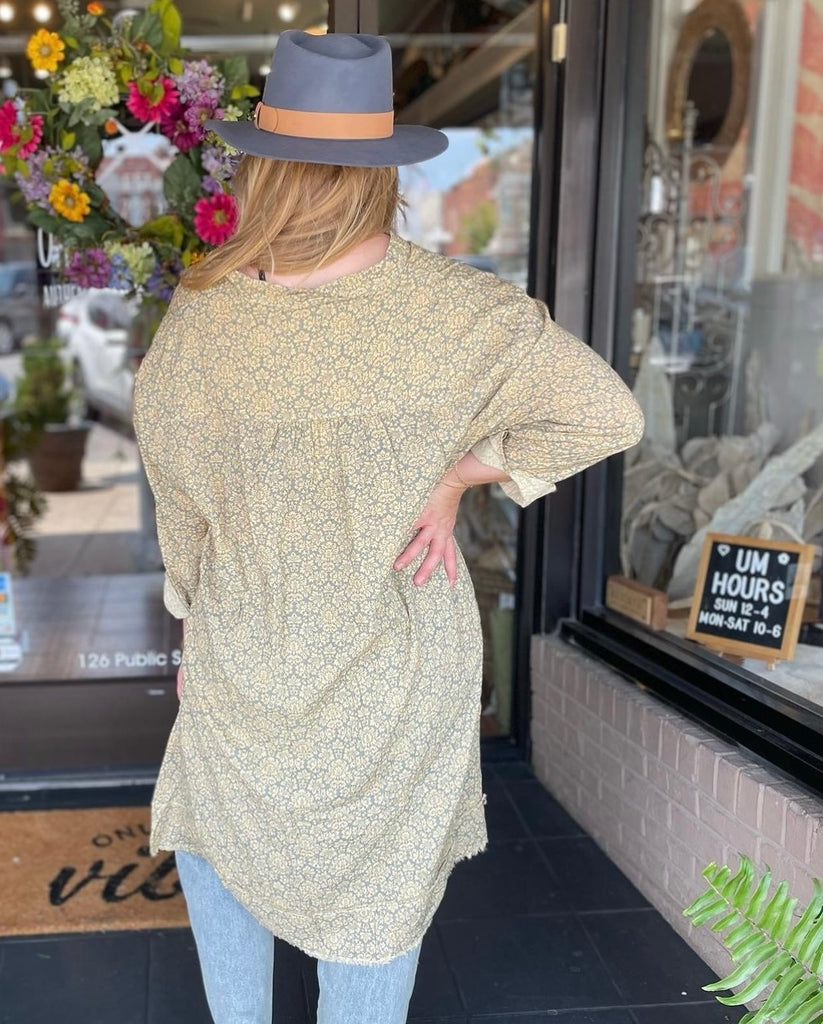 Carry Your Love Tunic O/S - Urban Mills Boutique 